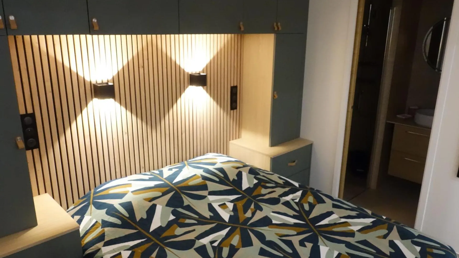 Appartement Cosy - Proximite Rue Du Commerce Paris 0*,  Frankrike